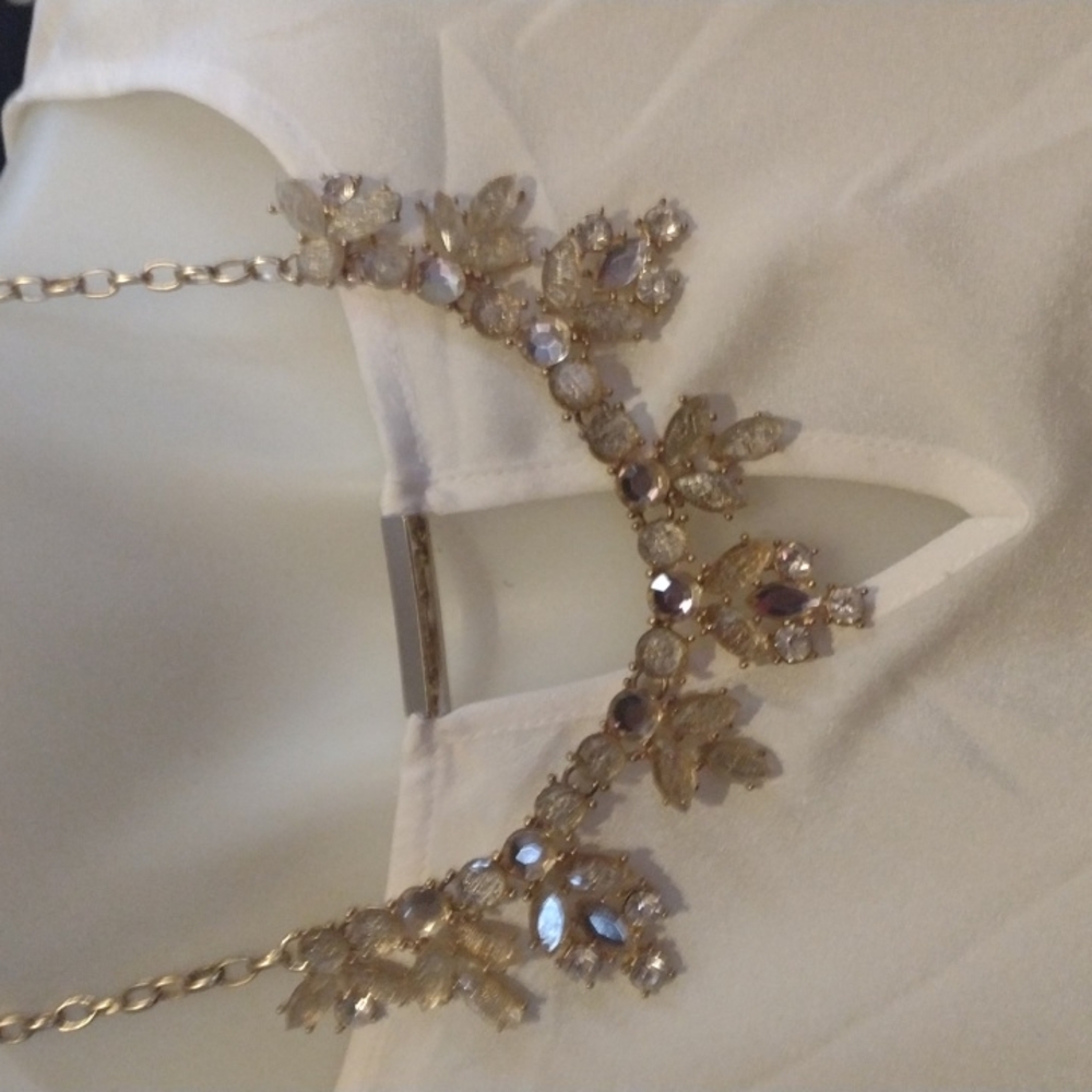 New nwcklace